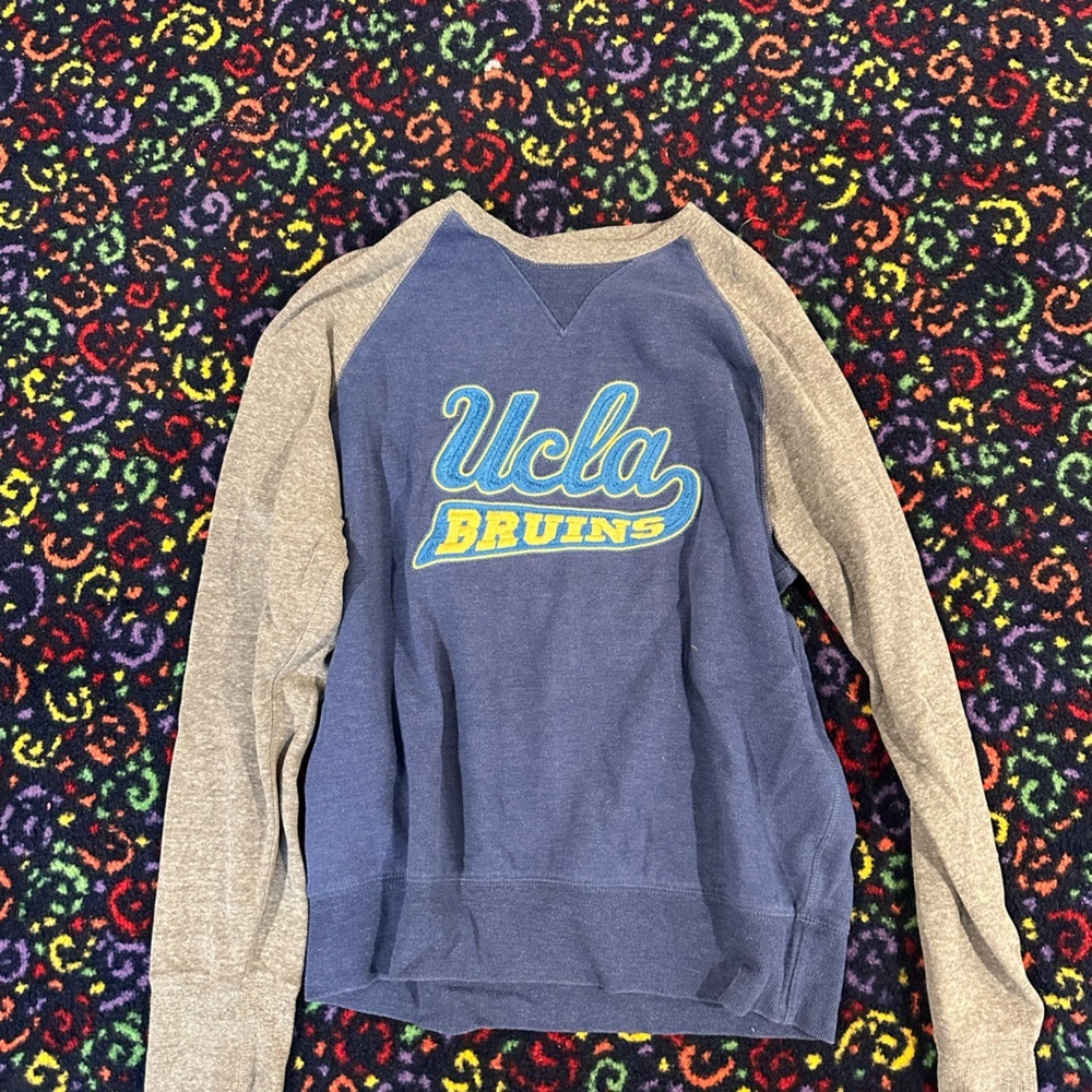 UCLA Bruins - Crewneck Size Small